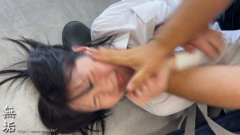 W喉奥肉便器 募金を着服するチャリティ詐欺娘をグチャグチャにして性根を叩き壊す極悪イラマ更生プログラム 3枚目